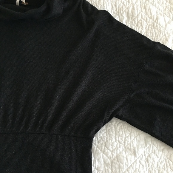 Free People Black  T/Neck Blouse Size XS - Picture 14 of 14